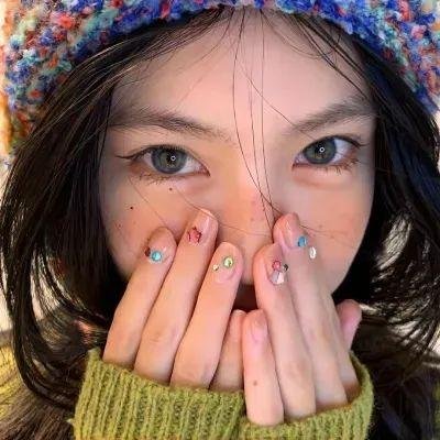 穿成肥妻万人嫌，全家吃草我吃肉